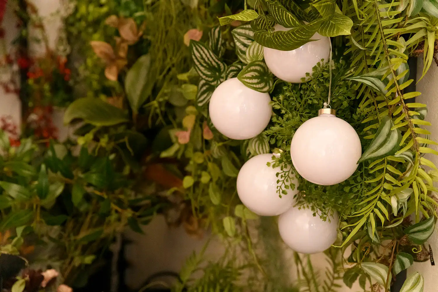 BOTANIC AMAZING BALL LIGHT COOL