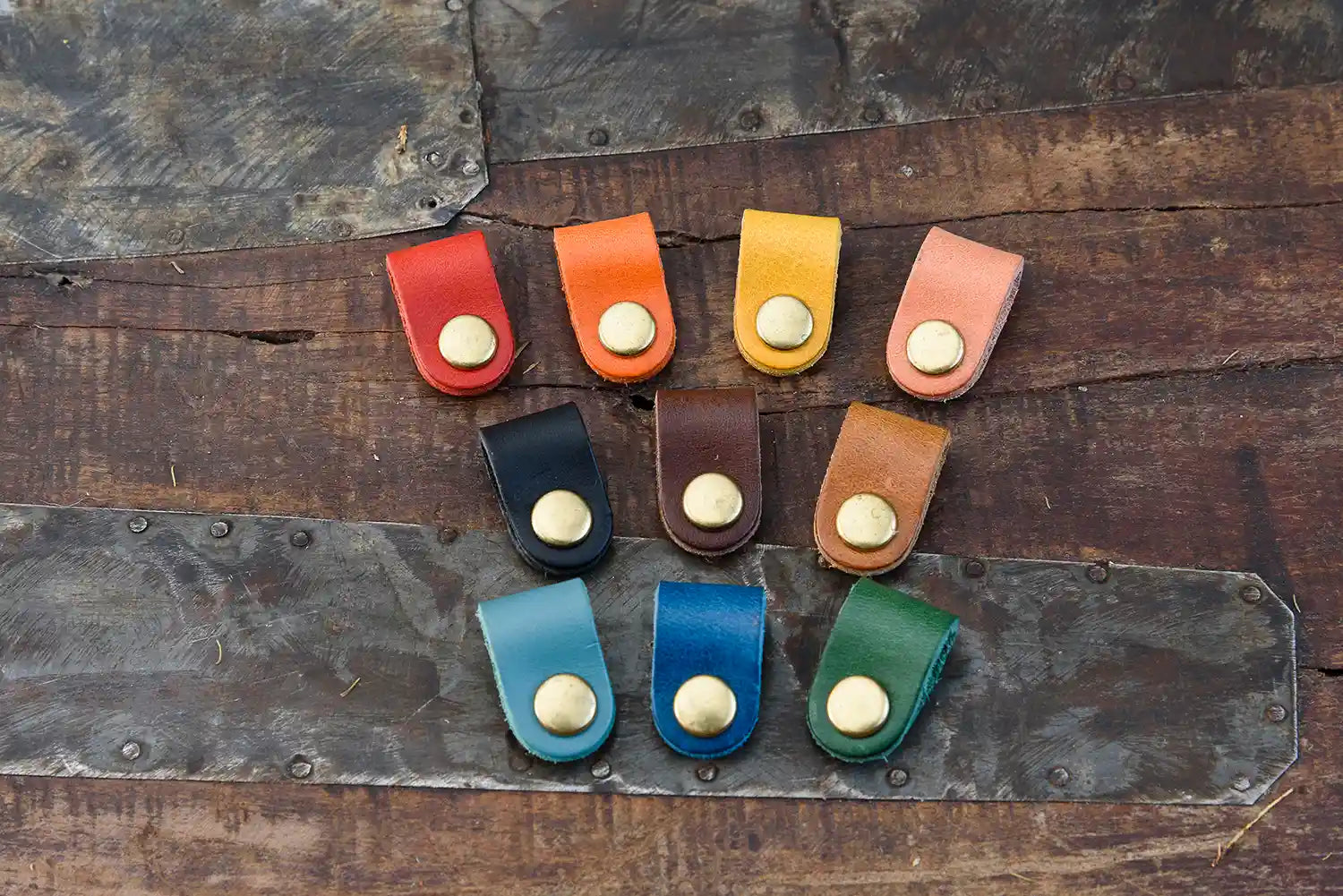 ABURI LEATHER CLIP