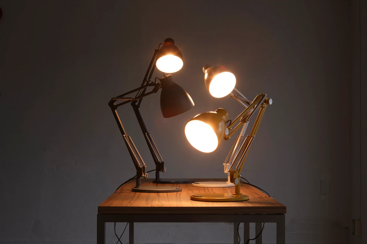 BISLEY DESKLAMP