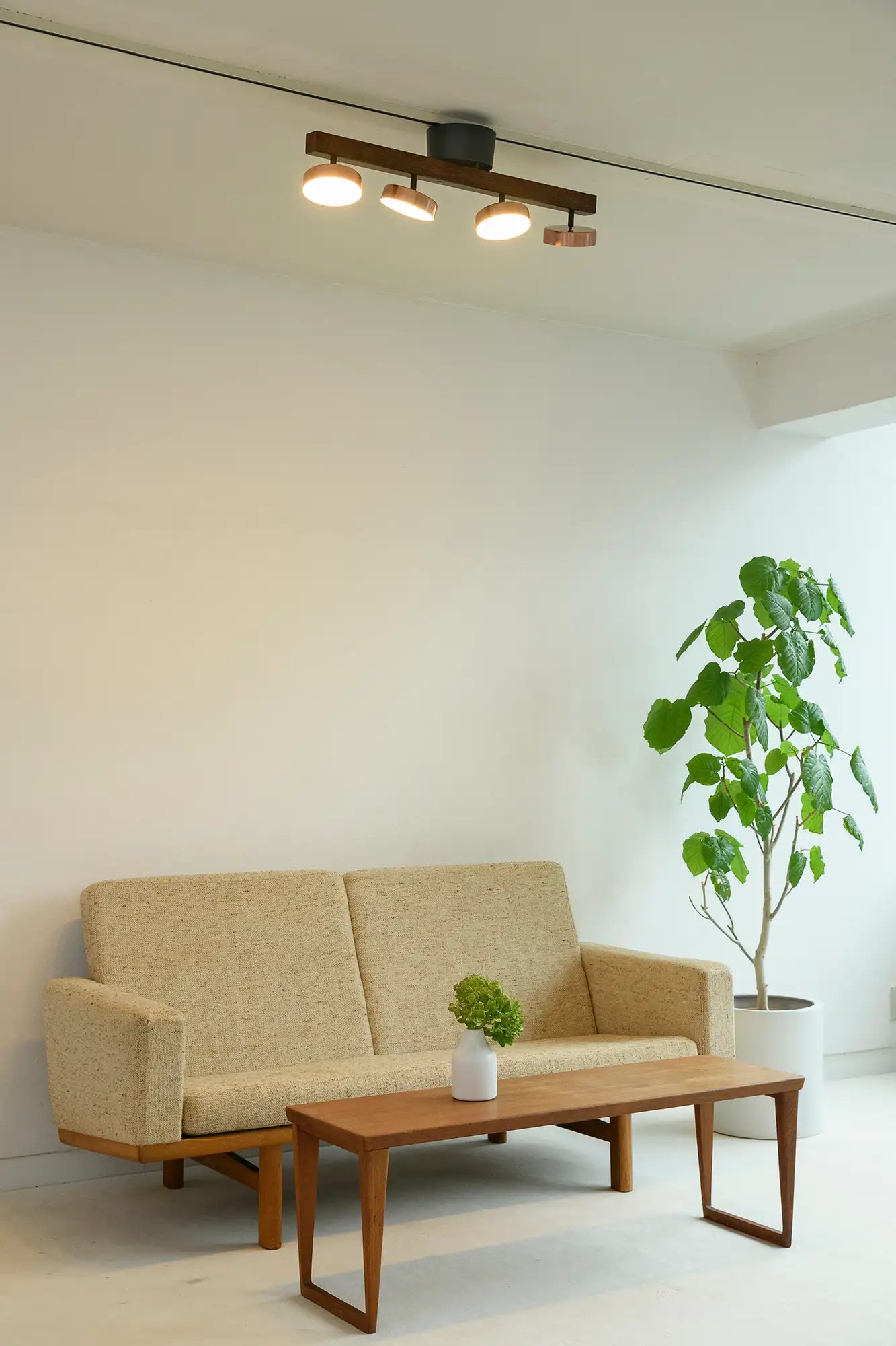 RUMANI4 CEILING LIGHT